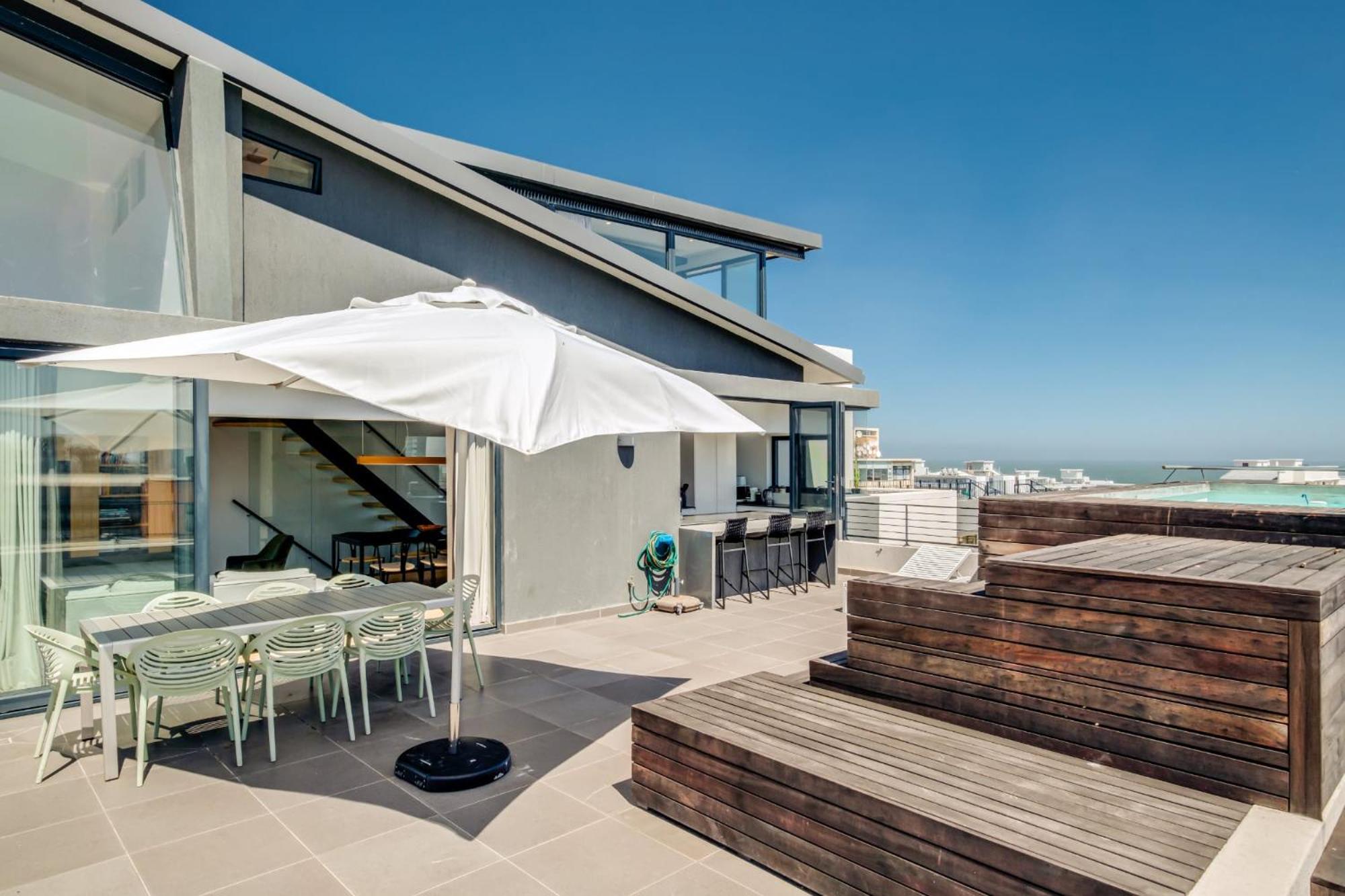 Quendon Penthouse Apartment